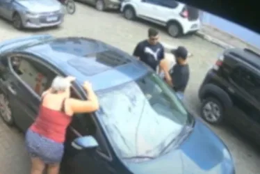 Imagem ilustrativa da imagem Falsos oficiais de Justiça aplicam golpe e roubam carro em Vila Velha; veja vídeo