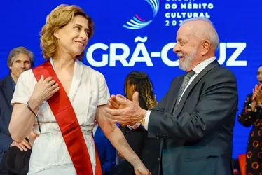 Imagem ilustrativa da imagem Fernanda Torres e Walter Salles recebem maior distinção da cultura brasileira