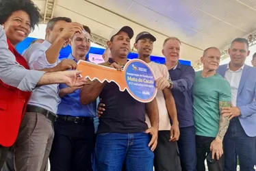 Imagem ilustrativa da imagem Governo Federal entrega 917 unidades do Minha Casa, Minha Vida em Linhares