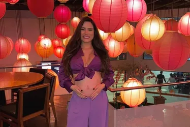 Imagem ilustrativa da imagem Grávida, Raissa Barbosa vai parar no hospital após cair de escada