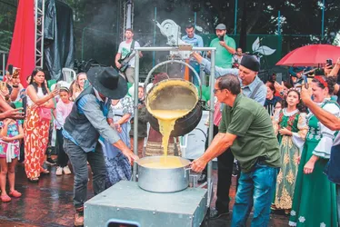 Imagem ilustrativa da imagem Guarapari celebra imigração italiana com polenta, vinho e pratos típicos