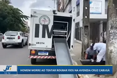 Imagem ilustrativa da imagem Homem morre de descarga elétrica ao tentar roubar fios no centro do Recife