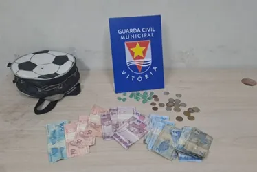 Imagem ilustrativa da imagem Homem que fugiu da prisão é flagrado vendendo drogas na Praia do Canto