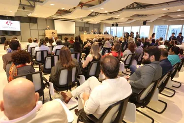 Imagem ilustrativa da imagem Hospital Jayme da Fonte celebra 70 anos e inaugura auditório em homenagem a Capiba