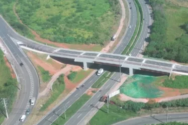Imagem ilustrativa da imagem Inaugurados os viadutos que ligam a Rodovia Darly Santos e a Rodovia Leste-Oeste