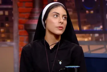 Imagem ilustrativa da imagem 'Jesus merece esposa bonita': conheça freira que viralizou nas redes sociais