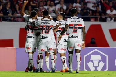 Imagem ilustrativa da imagem Luciano salva, São Paulo vence e pode ter 2ª melhor campanha da Libertadores