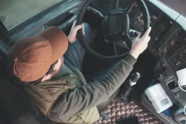 Imagem ilustrativa da imagem Motorista que não fizer exame antidroga vai ter multa automática