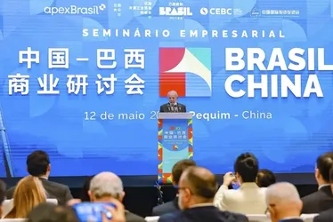 Imagem ilustrativa da imagem Na China, Lula volta a criticar Trump pela 'taxação que tentou impor ao planeta