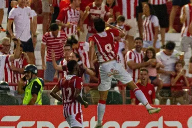 Imagem ilustrativa da imagem Náutico conquista primeira vitória na Série C e sai da zona de rebaixamento