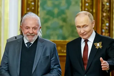 Imagem ilustrativa da imagem 'Ô, companheiro Putin, vá negociar', diz Lula ao russo sobre fim da guerra