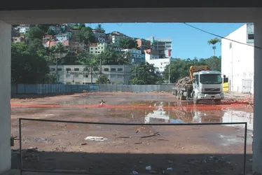 Imagem ilustrativa da imagem Obra do ginásio que desabou em Vitória só vai ser retomada após laudo
