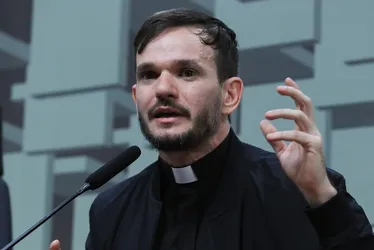 Imagem ilustrativa da imagem Padre Patrick entra com processo para conseguir cidadania italiana
