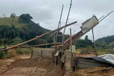 Imagem ilustrativa da imagem Polícia Federal e Ibama fazem operação de combate à extração ilegal de areia no ES