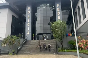 Imagem ilustrativa da imagem Polícias fazem operações para combater a extração ilegal de areia na Grande Vitória