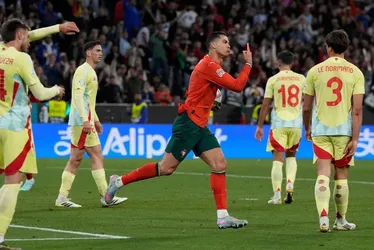 Imagem ilustrativa da imagem Portugal vence Espanha nos pênaltis e é campeã da Liga das Nações