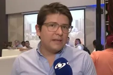 Imagem ilustrativa da imagem Pré-candidato a presidente da Colômbia é baleado em evento de campanha em Bogotá