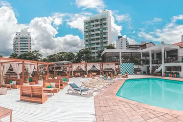 Imagem ilustrativa da imagem Prefeitura de Guarapari vê risco de investimentos no turismo não sair do papel