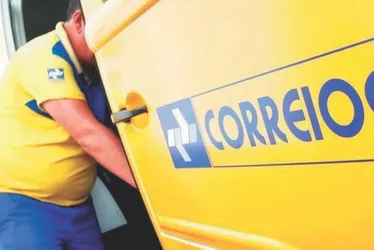 Imagem ilustrativa da imagem Prejuízo dobra e falta até caixa de papel nos Correios