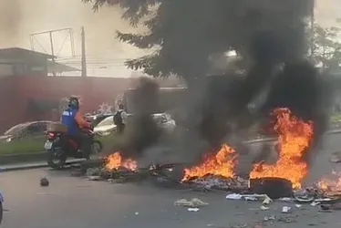 Imagem ilustrativa da imagem Protesto bloqueia por quase 3 horas PE-05 em Camaragibe após acidente fatal