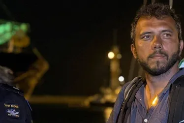 Imagem ilustrativa da imagem Quem é Thiago Ávila, brasileiro interceptado por Israel em barco humanitário