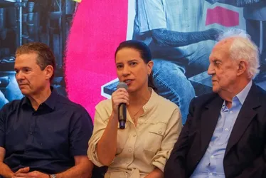 Imagem ilustrativa da imagem Raquel Lyra lança Fenearte com homenagem a Jarbas e investimento de R$ 15 milhões