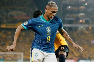 Imagem ilustrativa da imagem Richarlison comemora volta à seleção, mas admite que foi mal