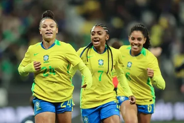 Imagem ilustrativa da imagem Seleção feminina dá salto no ranking da Fifa e sobe para o 4º lugar; veja top 10