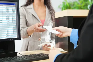 Imagem ilustrativa da imagem Serasa prorroga mutirão emergencial com bancos até dia 11 de julho