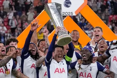 Imagem ilustrativa da imagem Tottenham encerra jejum de 17 anos e é campeão da Liga Europa