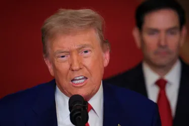 Imagem ilustrativa da imagem Tarifas globais de Trump de 10% a 41% sobre exportações aos EUA entram em vigor