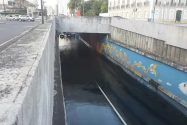 Imagem ilustrativa da imagem Túnel da Abolição volta a alagar e trânsito da Madalena fica o caos nesta manhã