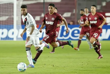 Imagem ilustrativa da imagem Vasco fica impedido de registrar novos jogadores por dívida com o Nantes