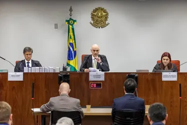 Imagem ilustrativa da imagem Veja perfil, acusação e defesa do ex-presidente Jair Bolsonaro, que depõe no STF