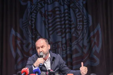 Imagem ilustrativa da imagem Vice do Conselho do Corinthians revoga decisões que afastaram Augusto Melo da presidência