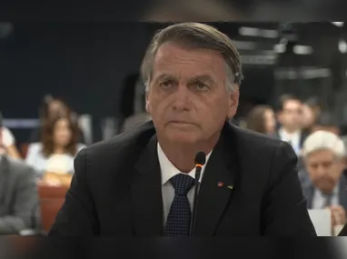 Imagem ilustrativa da imagem Bolsonaro pede ao STF visita regular de aliado para apoio em cuidados de saúde