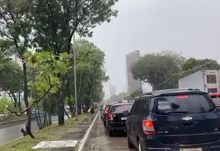 
          Imagem ilustrativa da imagem Aulas suspensas nas redes de ensino municipais e estadual e nas universidades
          