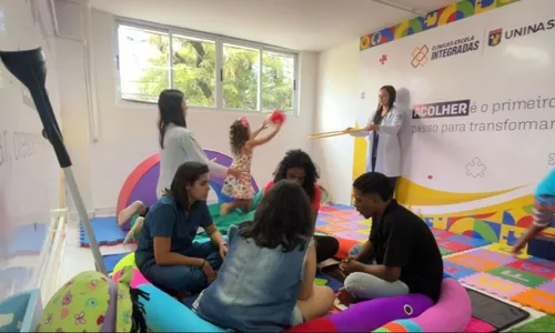 
          Imagem ilustrativa da imagem 100 bolsas gratuitas de graduação para pessoas com TEA e mães de crianças autistas
          