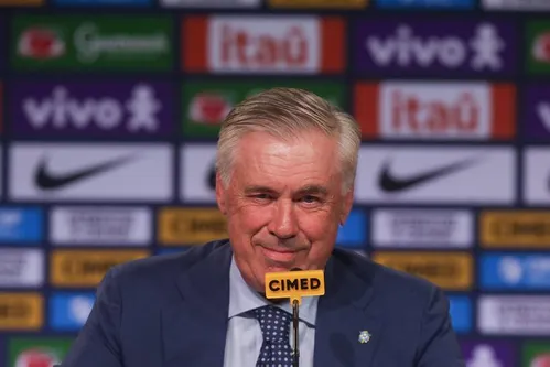 
          Imagem ilustrativa da imagem Ancelotti confirma Wesley na lateral e sinaliza que pode ficar na seleção para 2030
          