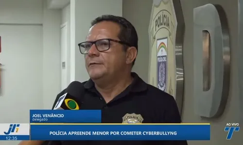 
          Imagem ilustrativa da imagem Apreendido adolescente que liderava rede de crimes, racismo e pornografia infantil
          