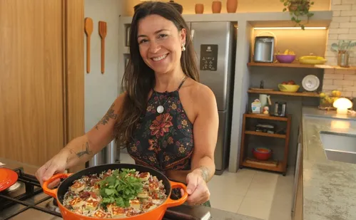 
          Imagem ilustrativa da imagem Aprenda a fazer uma nova versão do Baião de Dois, típico prato nordestino
          