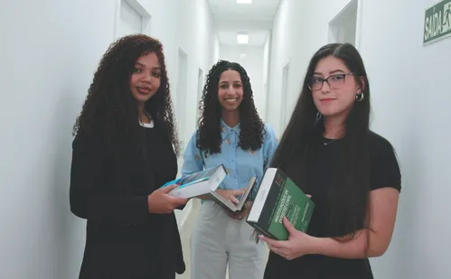 
          Imagem ilustrativa da imagem Atendimento de graça para resolver divórcio e pensão na Grande Vitória
          