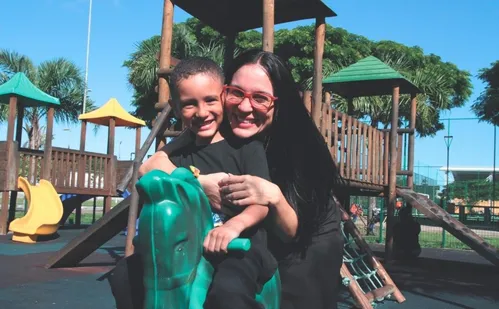 
          Imagem ilustrativa da imagem Autismo atinge 50 mil no ES e médicos explicam como identificar
          