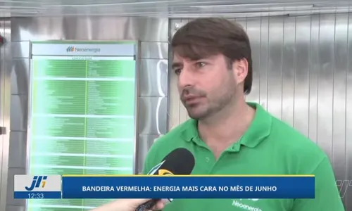 
          Imagem ilustrativa da imagem Bandeira vermelha na conta de luz exige papel mais ativo dos consumidores
          