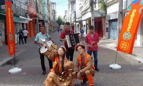 
          Imagem ilustrativa da imagem Blitz do Forró anima ruas do Centro do Recife e estimula comércio até sexta (21)
          