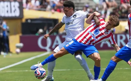 
          Imagem ilustrativa da imagem Botafogo supera grupo da morte e avança para as oitavas do Mundial
          