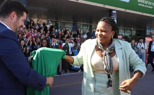 
          Imagem ilustrativa da imagem Brasil é convidado de honra no Festival de Cannes por obras do cinema nacional
          