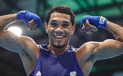 
          Imagem ilustrativa da imagem Brasil encerra GP de boxe na Europa com 6 ouros, 1 prata e 1 bronze
          