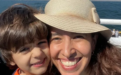 
          Imagem ilustrativa da imagem Brasileira e filho são atropelados por ônibus no Canadá; menino morreu
          