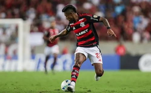 
          Imagem ilustrativa da imagem Acusado de manipulação, Bruno Henrique é suspenso por 12 partidas pelo STJD
          